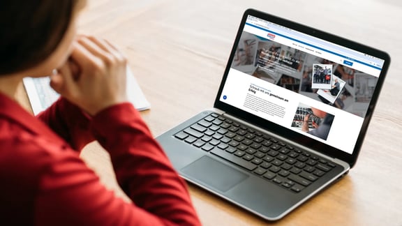 ROTH Karriere-Website auf Laptop
